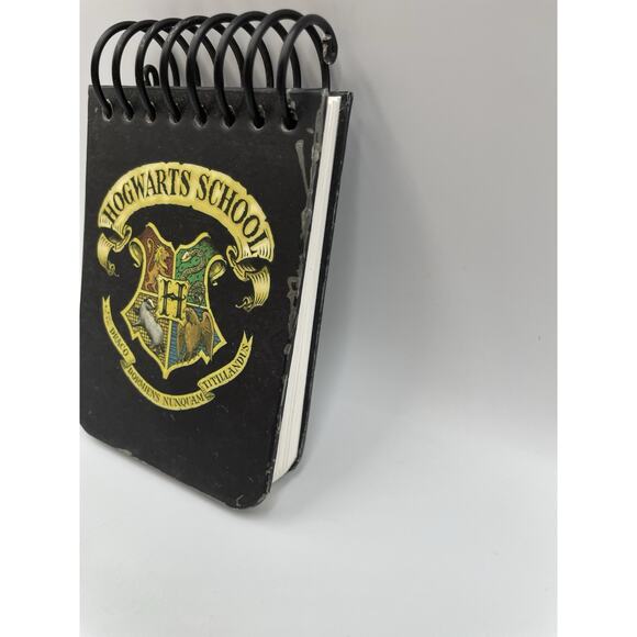 Vintage Hogwarts School Small Notepad 2000 Warner Bros. Harry Potter - Picture 2 of 9